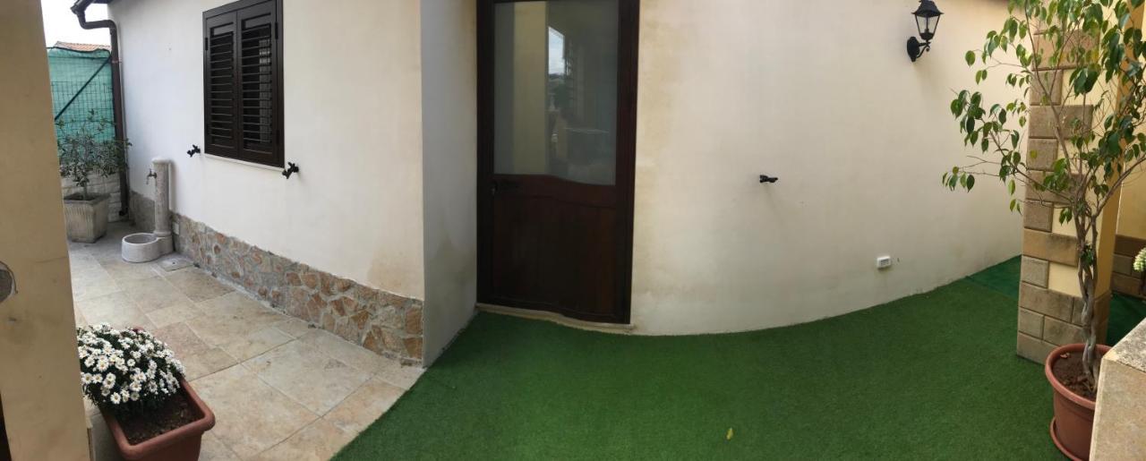 Casa Rosy Apartment San Corrado di Fuori Exterior foto